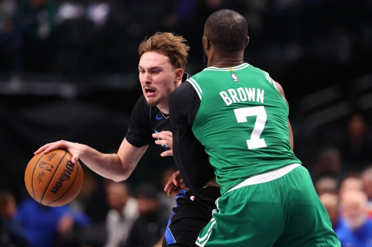 天天盈球即时比分直播-周五竞彩篮球强档：独行侠客场背靠背 塔图姆有望复出