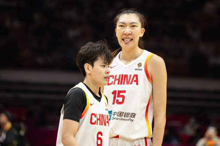 天天盈球即时比分直播-中国女篮vs捷克前瞻：张子宇王思雨率队死磕劲敌 赢球即晋级