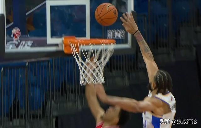 天天盈球-渐入佳境!麦基9中8轰19分7板 举火烧天隔扣陈国豪引关注